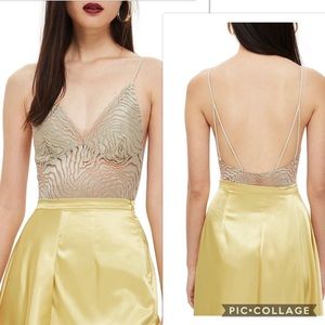 TOPSHOP Scallop Lace Plunge Bodysuit